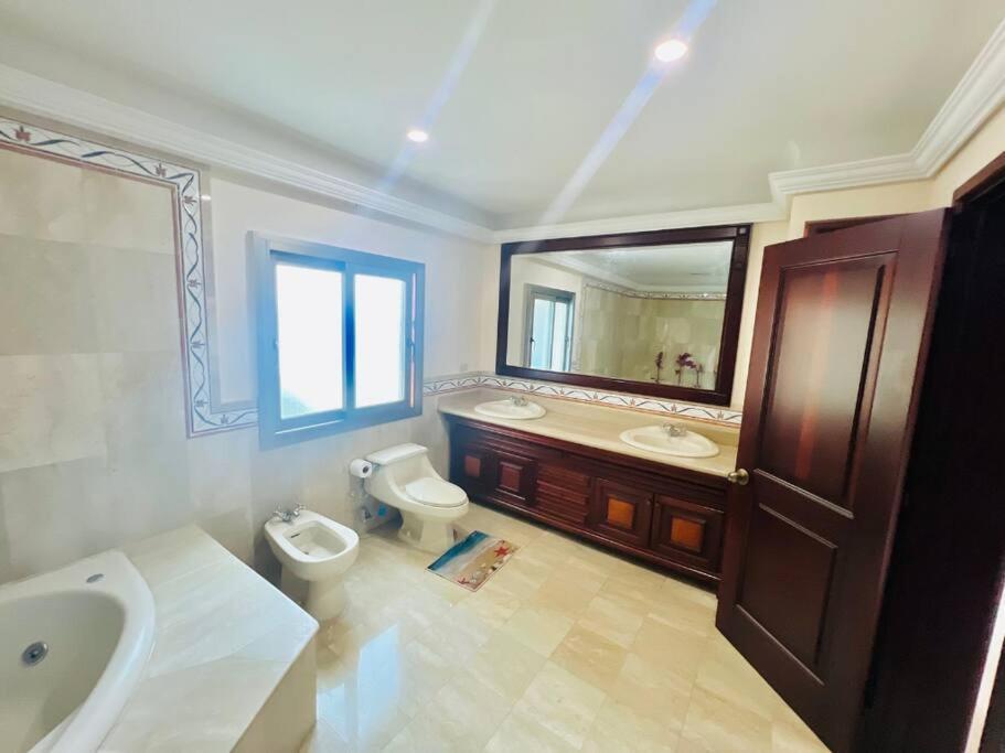 Beach Front Penthouse In Exclusive Tower Santo Domingo Zewnętrze zdjęcie